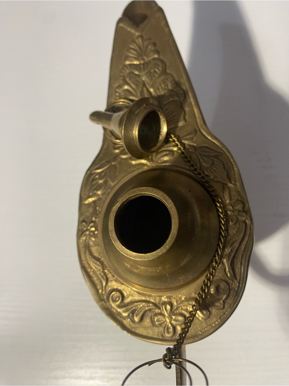 Vintage Engraved Brass Aladdin Genie Lamp Oil Incense Burner Chained Lid - Picture 6 of 10